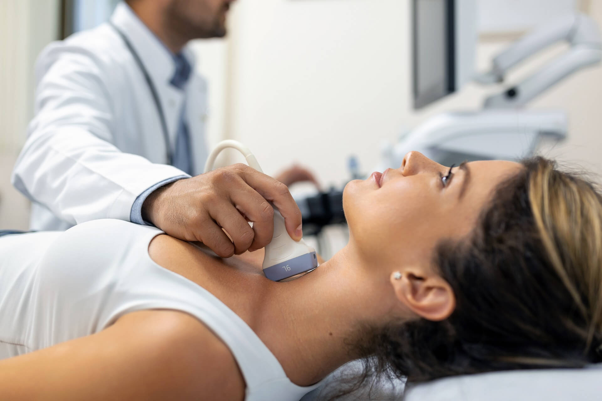 Az endokrinológia vizsgálat magában foglalhatja a pajzsmirigy-ultrahangot.